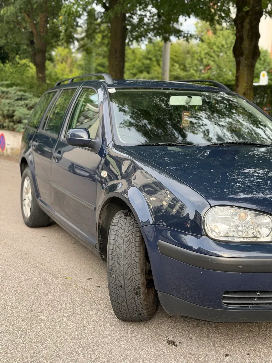 Volkswagen Golf 2002 photo 3