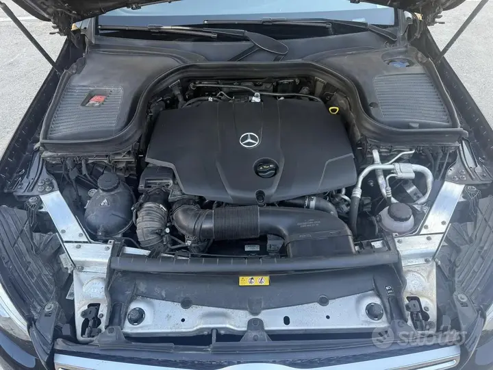 Mercedes-Benz Glc 2018 photo 2