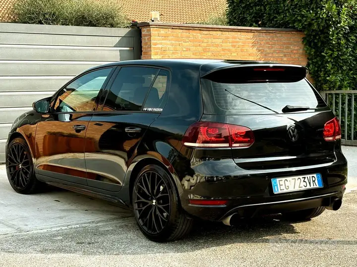 Volkswagen Golf 2011 photo 5