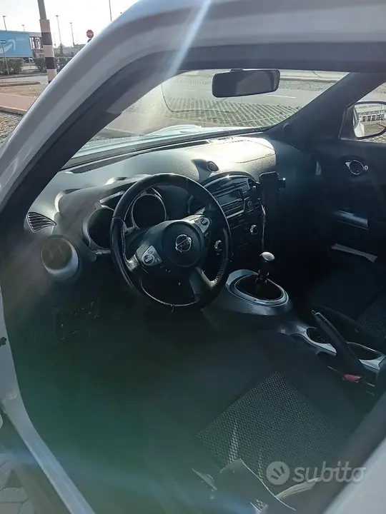Nissan Juke 2016 photo 2