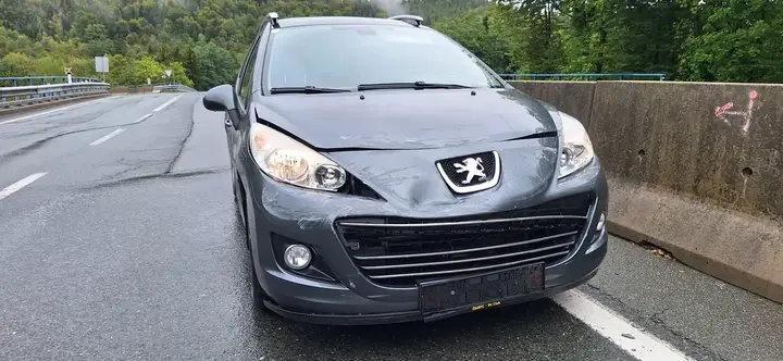 Peugeot 207 Sw 2010 photo 2