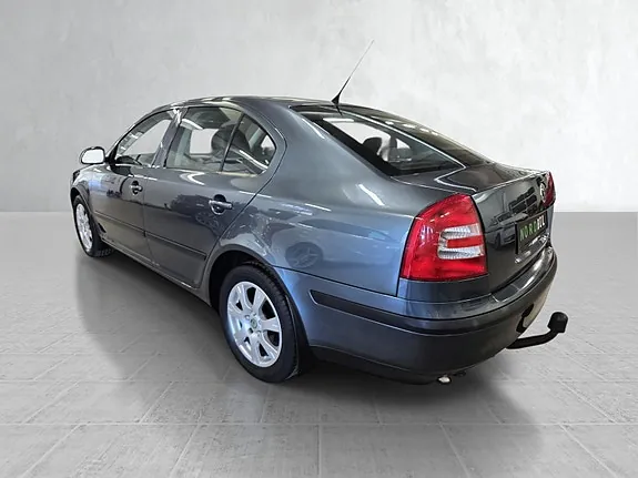 Skoda Octavia 2004 photo 5
