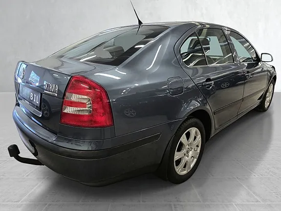 Skoda Octavia 2004 photo 3