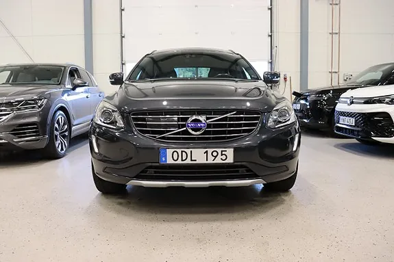 Volvo Xc60 2017 photo 2
