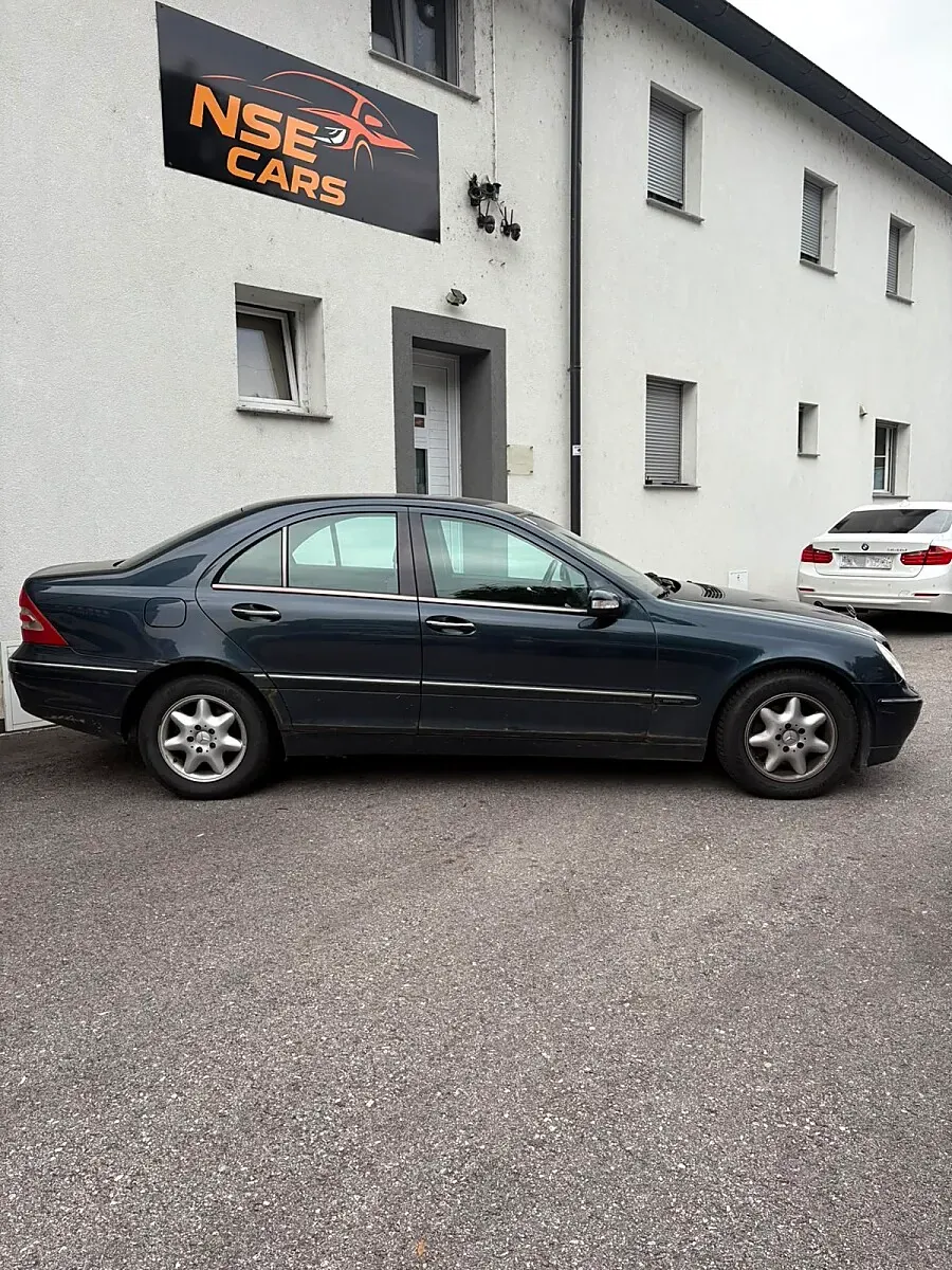 Mercedes-Benz C-Class 2001 photo 3