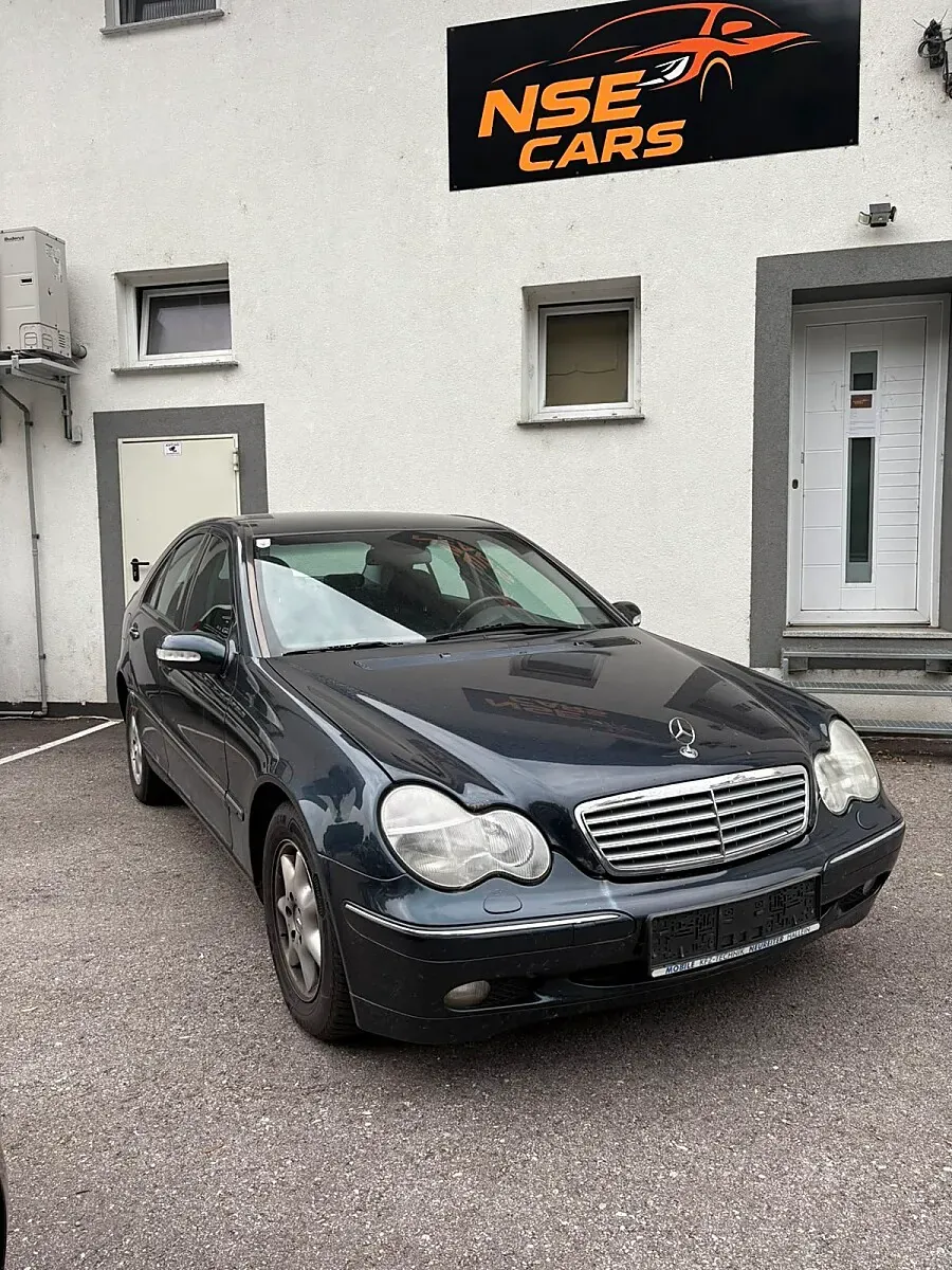 Mercedes-Benz C-Class 2001 photo 2