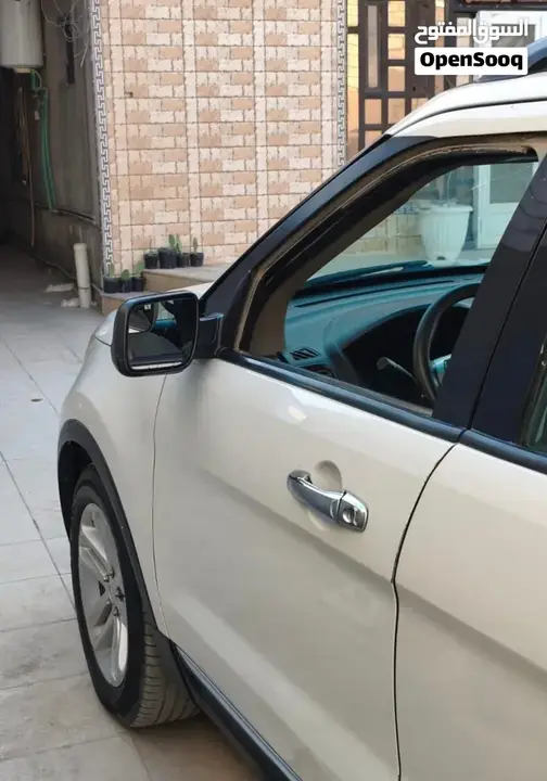 Ford Explorer 2012 photo 3