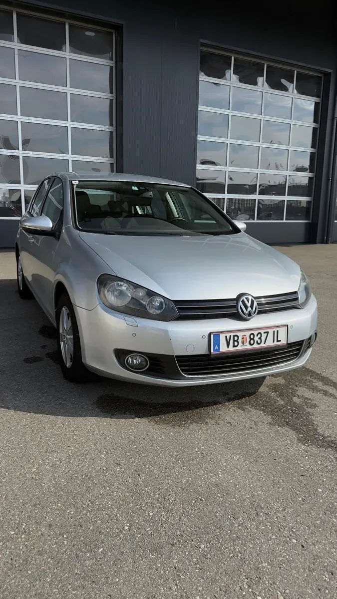 Volkswagen Golf 2012 photo 3