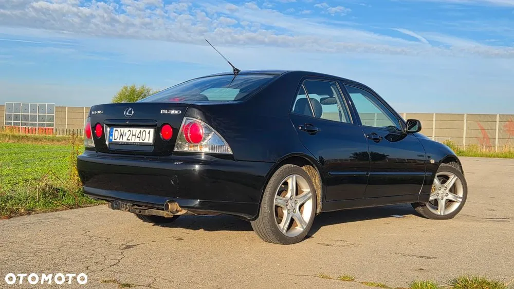 Lexus Is 200 2002 photo 5