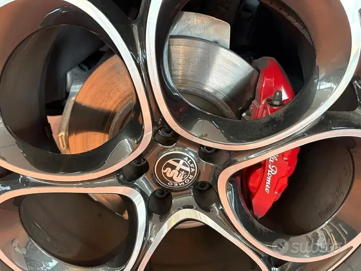 Alfa Romeo Stelvio 2025 photo 5