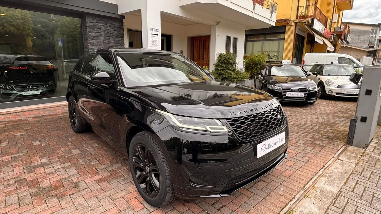 Land Rover Range Rover Velar 2019 photo 3