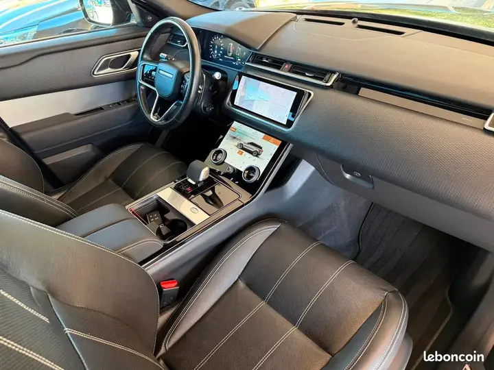 Land Rover Range Rover Velar 2022 photo 4