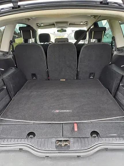 Ford Kuga 2010 photo 2