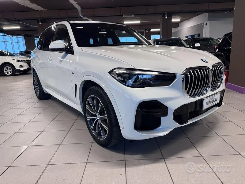 BMW X5 2023 photo 2