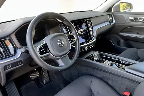 Volvo V60 Cross Country 2022 photo 5
